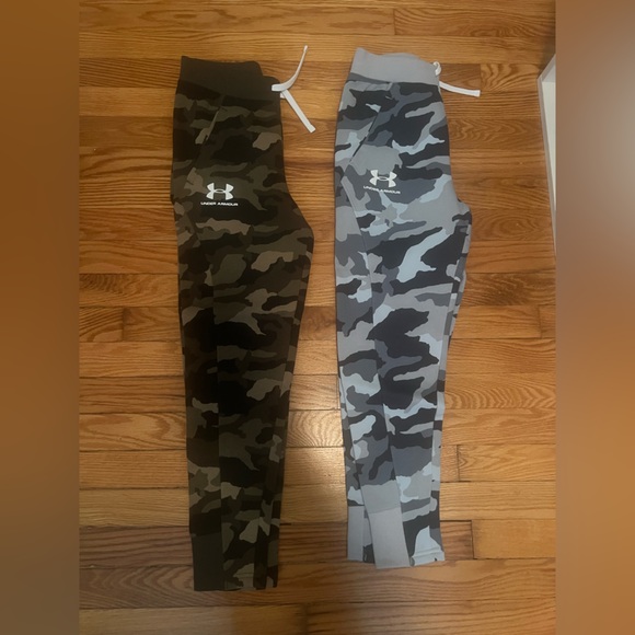 - Under armour camo pants 2 pair